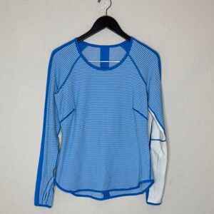 Lululemon reversible Blue Striped Long Sleeve Top size 6 see measurements